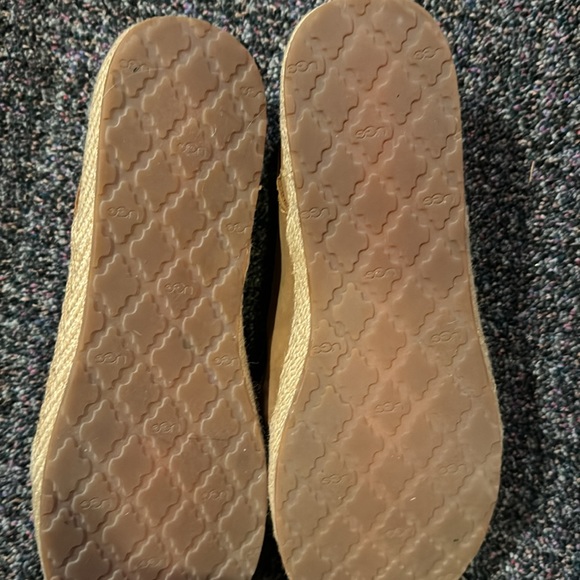 HTF Ugg Moccasins - Picture 4 of 5